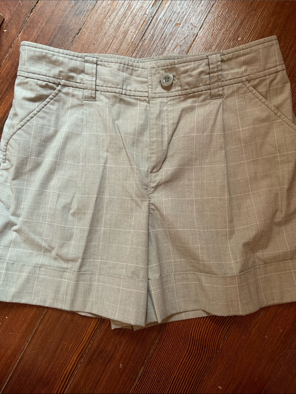 Uniqlo cuffed shorts